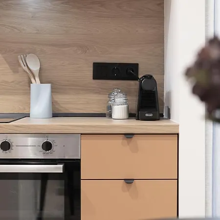 Urban Folks Kassandrou *