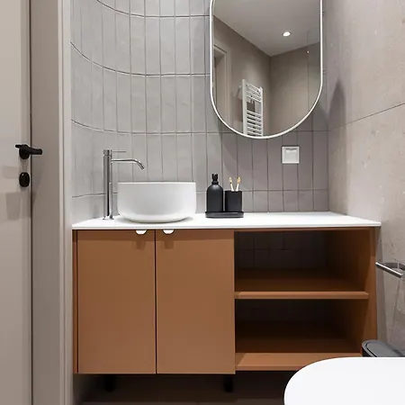 Urban Folks Kassandrou *