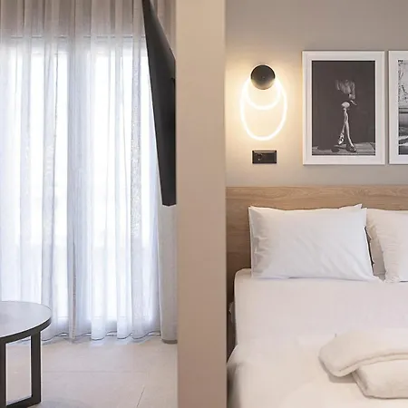 Urban Folks Kassandrou *